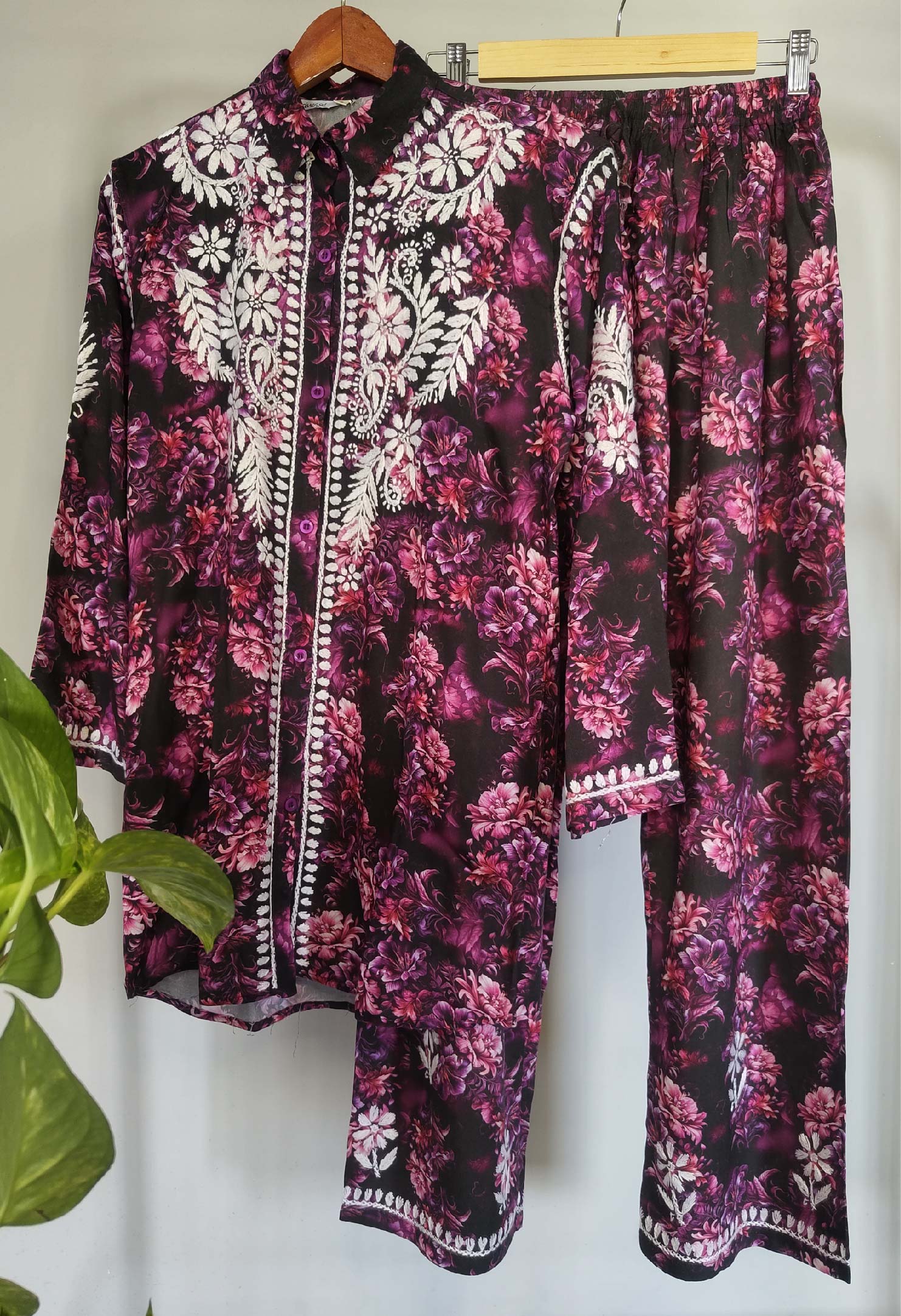 Chikankari embroidered & floral printed 3/4 sleeves co-ord set